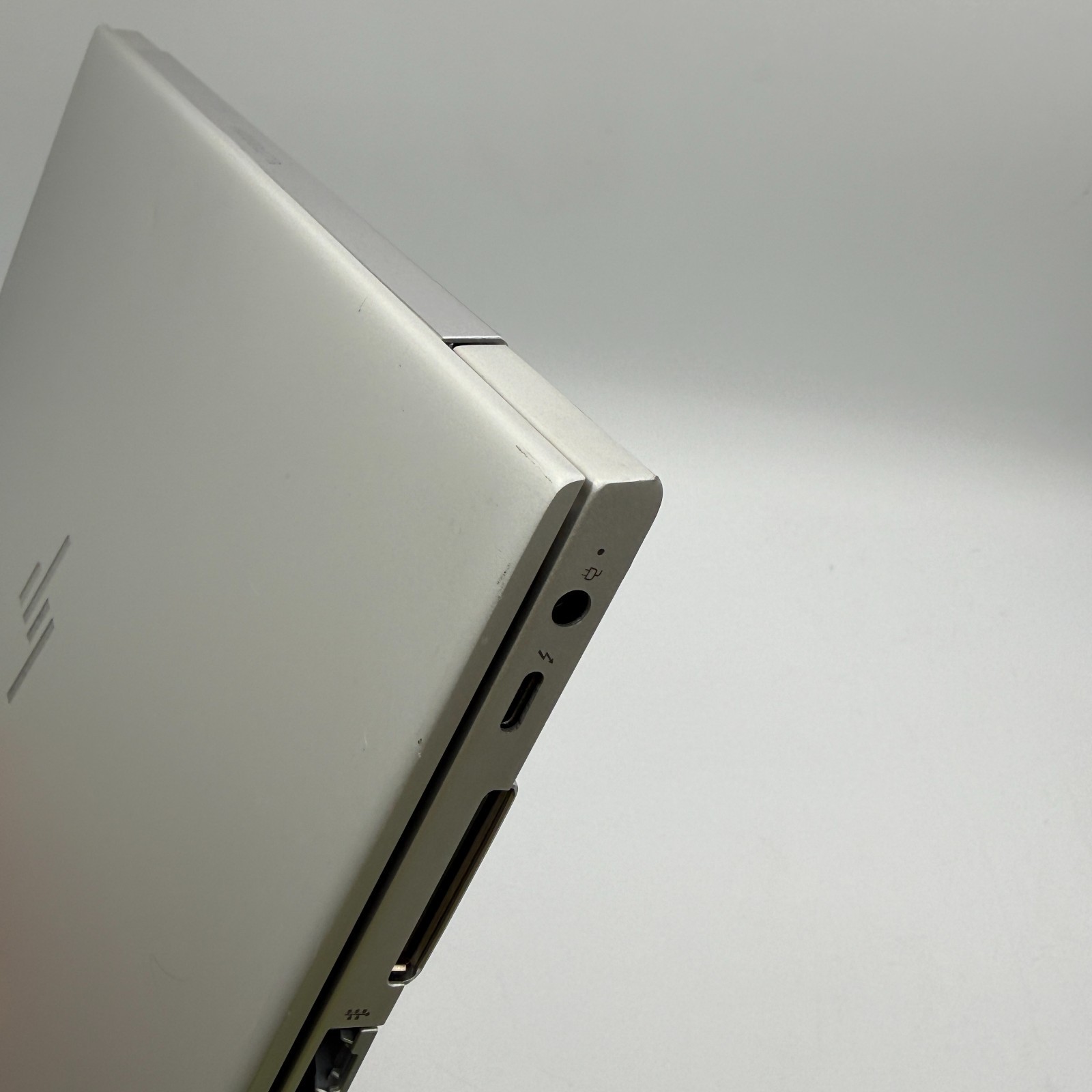 HP EliteBook 830 G6 Intel Core i7-8665U @1.90Ghz 16GB RAM 512GB SSD W11Pro 100%