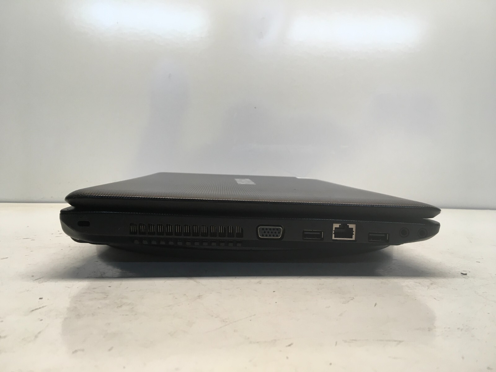 Toshiba Satellite C655D-S5139 AMD E-350 1.6GHz 3 GB NO HDD