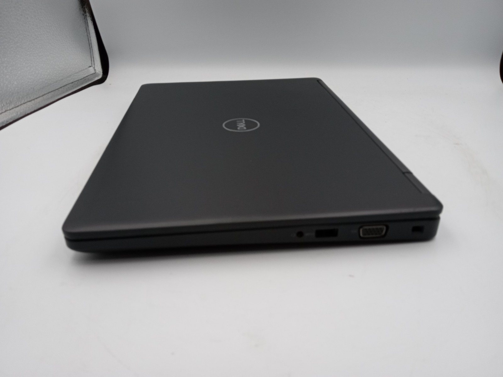 Dell Latitude 5495 14″ Laptop AMD Ryzen 5 2500U 4GB RAM 128GB SSD Windows 11 -RR