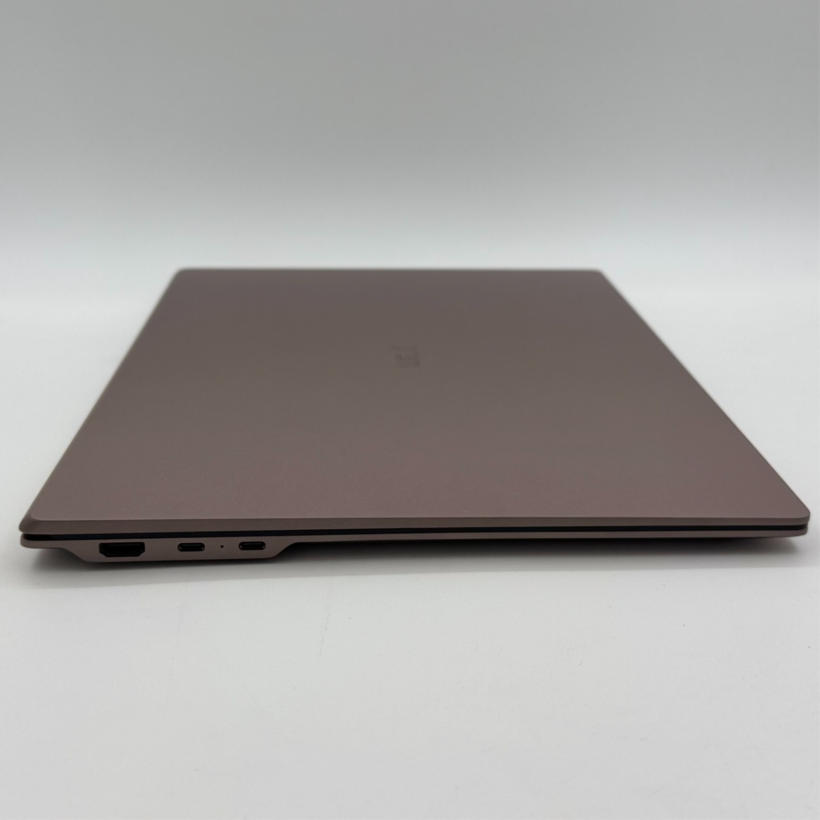 LG gram Max 17″ Touch Laptop Intel Core Ultra 7 32GB RAM 1TB SSD Matte Bronze