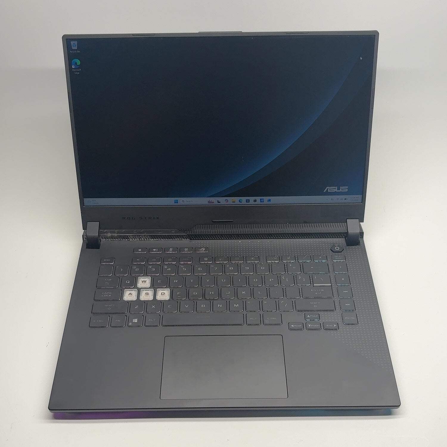 Asus ROG Strix G15 G513QY 15.6″ Ryzen 9 5980HX 3.3GHz 32GB RAM 500GB SSD