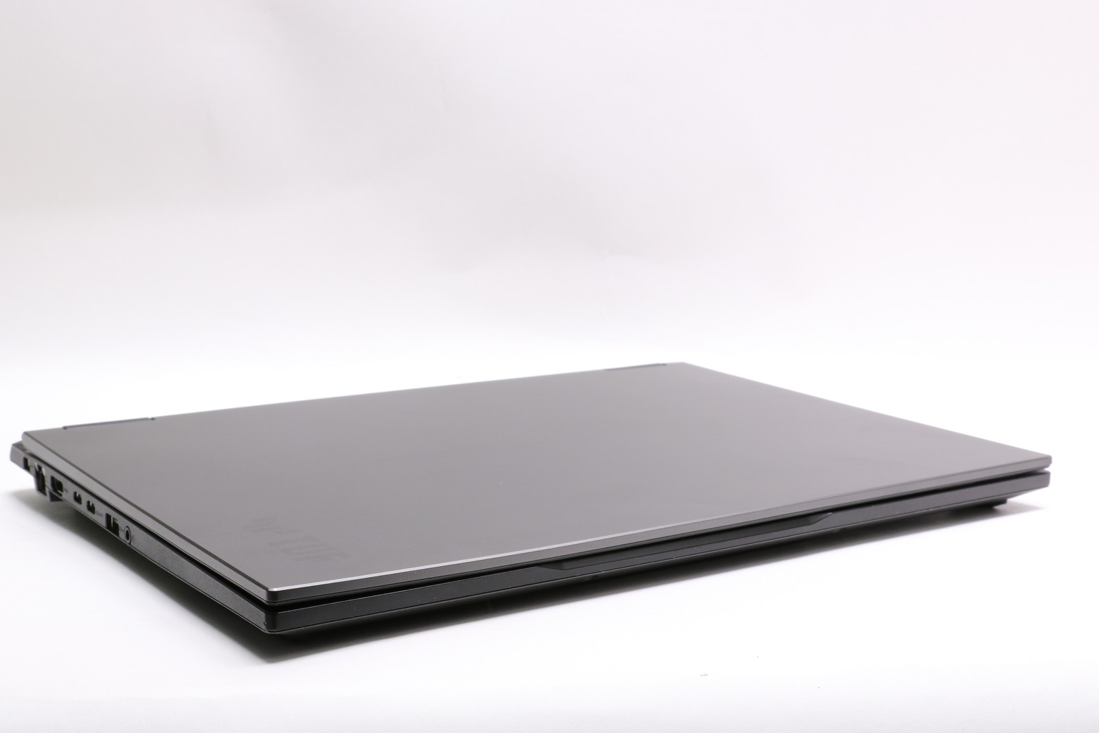 16″ WUXGA Asus Tuf Gaming F16 Fx608jmr, i7-14650HX, 32GB, 1TB SSD, RTX 5060
