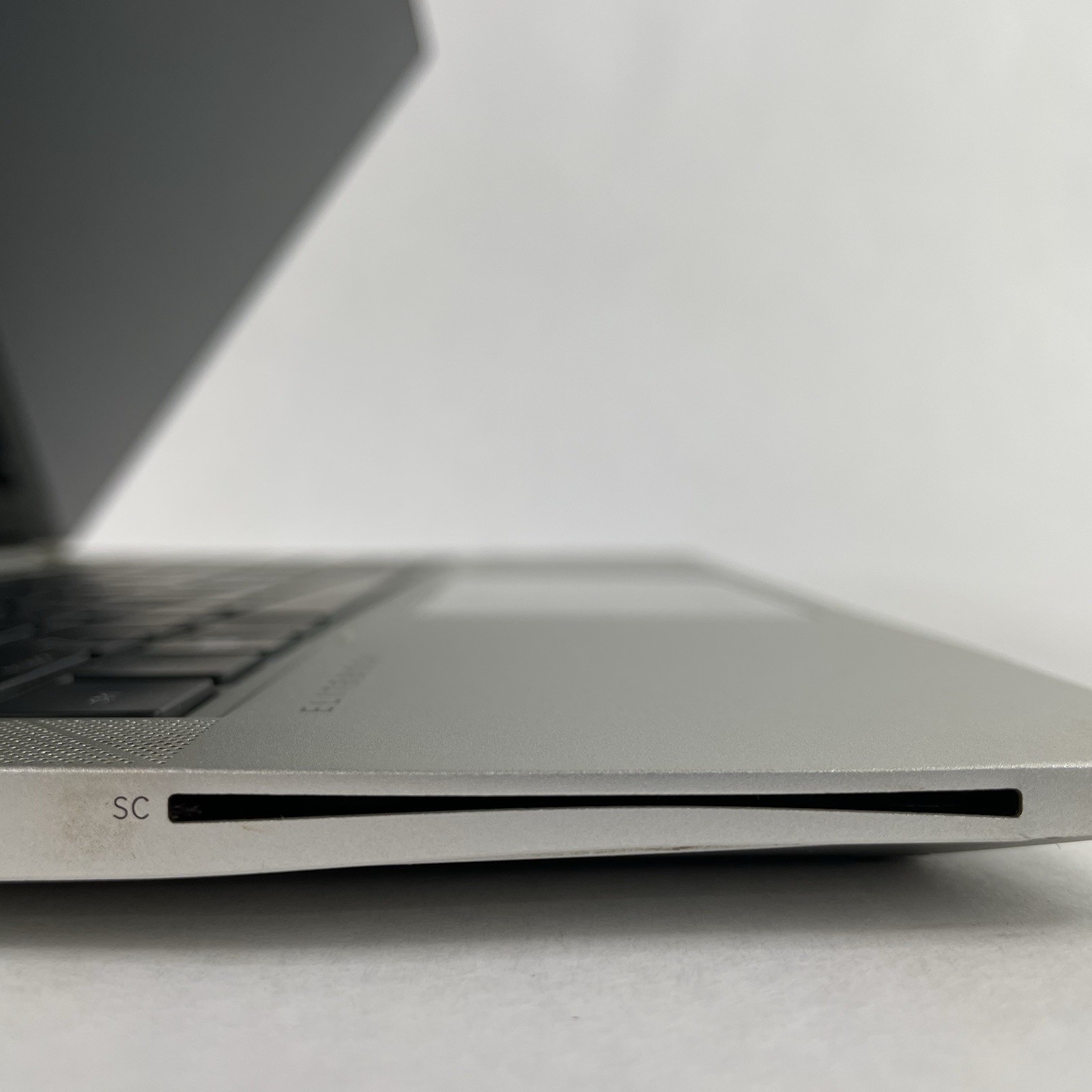 HP EliteBook x360 830 G8 Touch 13.3″ i5-1135G7 2.40 GHz 16 GB RAM No SSD/OS/AC