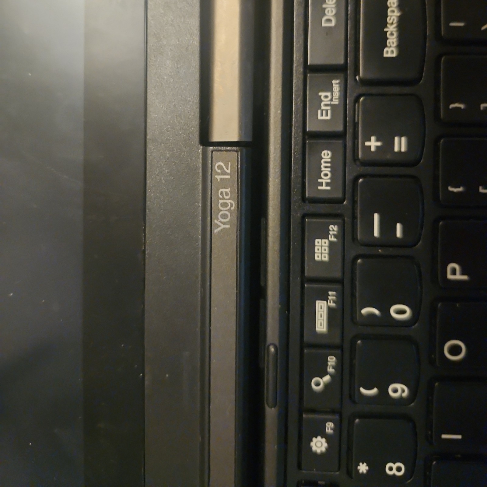 Lenovo ThinkPad Yoga 12 intel i5 Vpro Ultrabook no charger – possibly Parts only