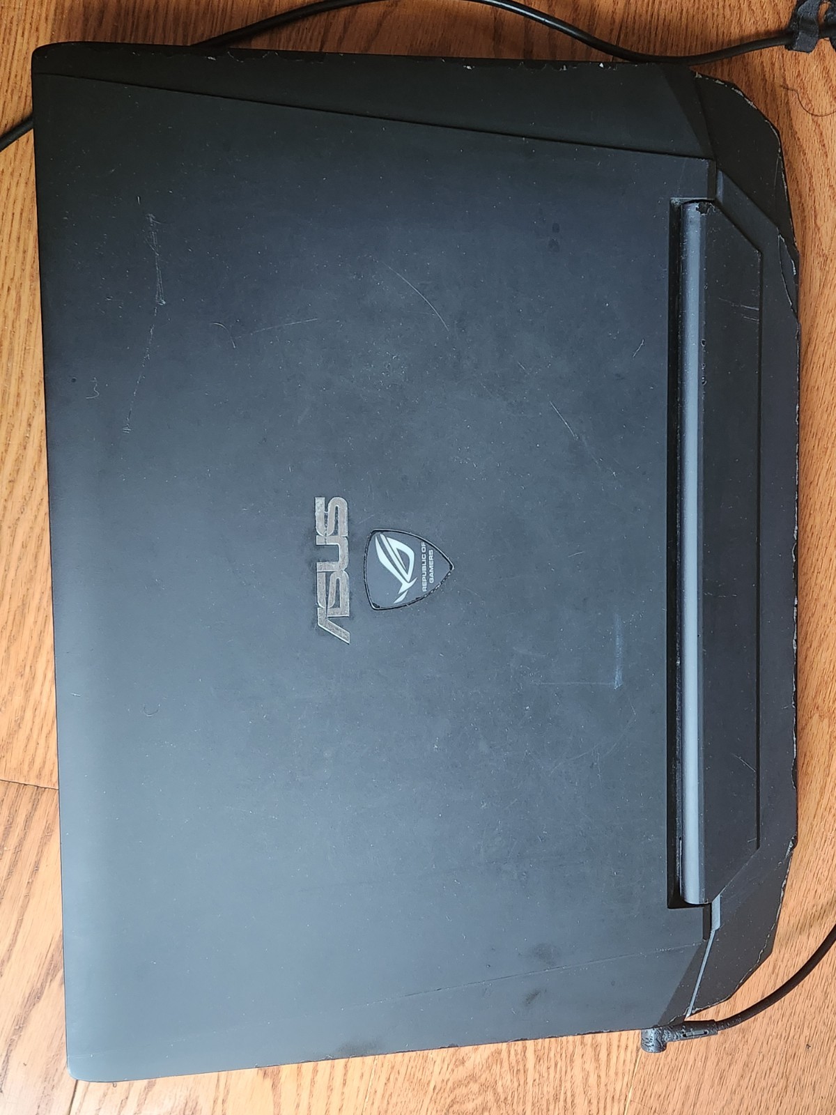 Used Asus Gaming Laptop 8gb DDR3 500gb HDD