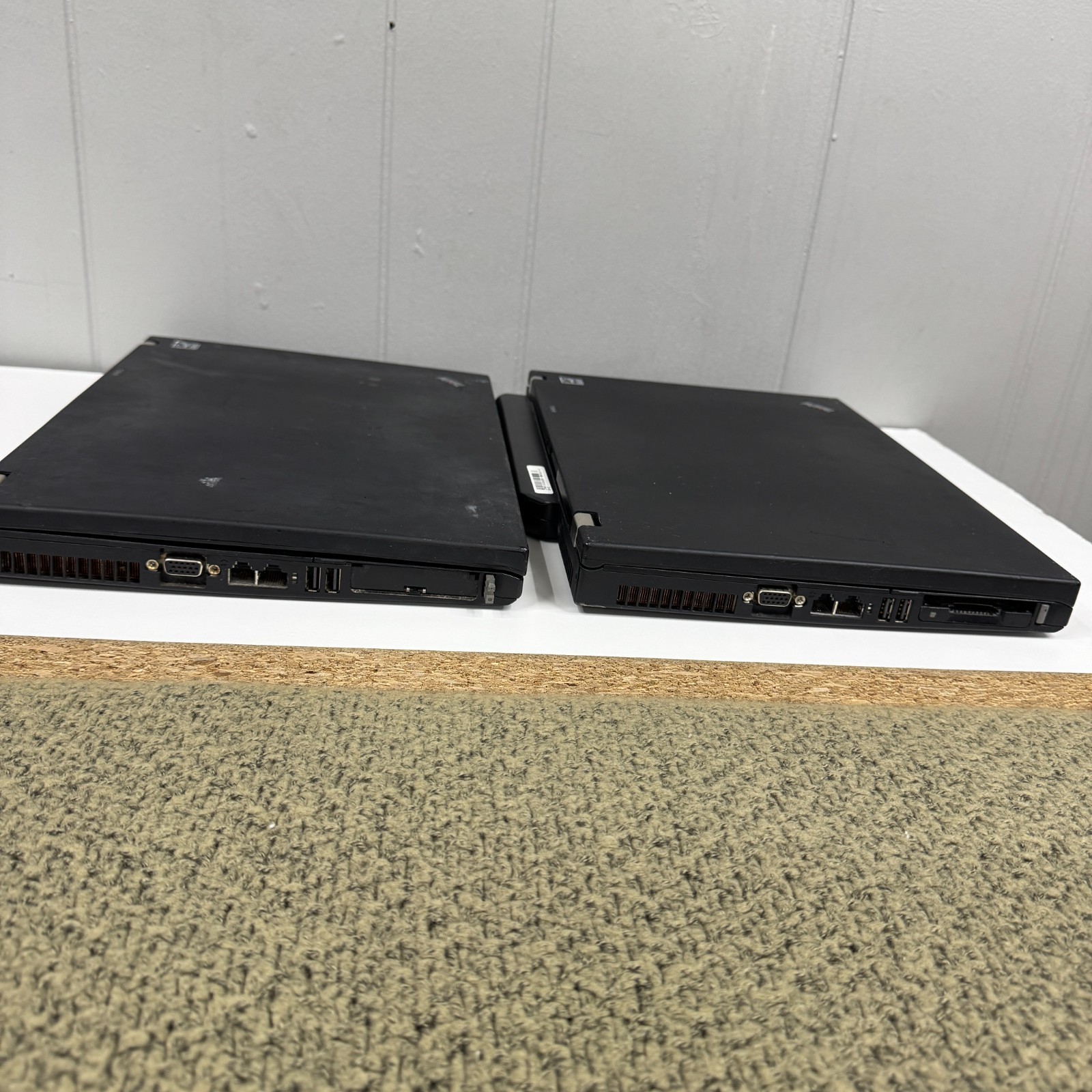 Lenovo ThinkPad T61 No HDD No Charger Set of 2 For PARTS ONLY UNTESTED | READ