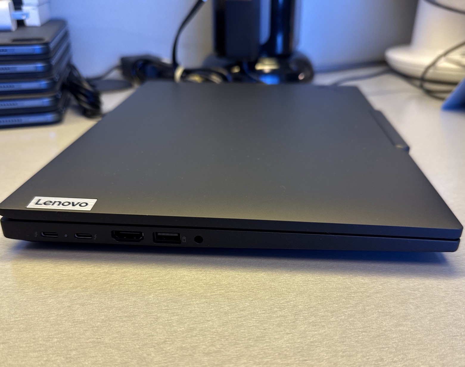 Lenovo ThinkPad T14 Gen 6 21QKS07C00 14″ AMD Ryzen AI 5 PRO 340 – 512G – 32G