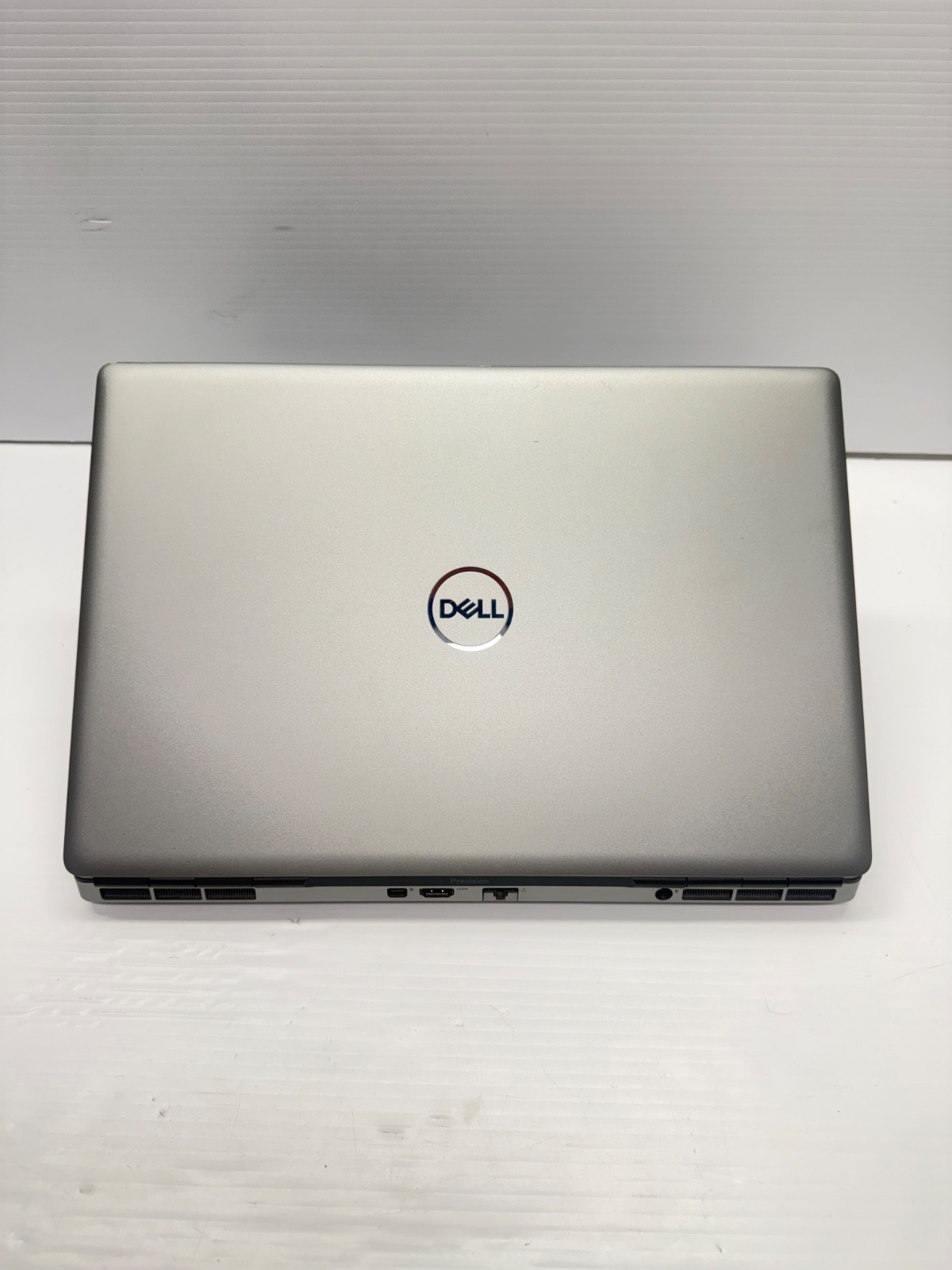 Dell Precision 7560 Laptop – 2.5 GHz i7-11850H 32GB 512GB Cam NVIDIA T1200 15.6″