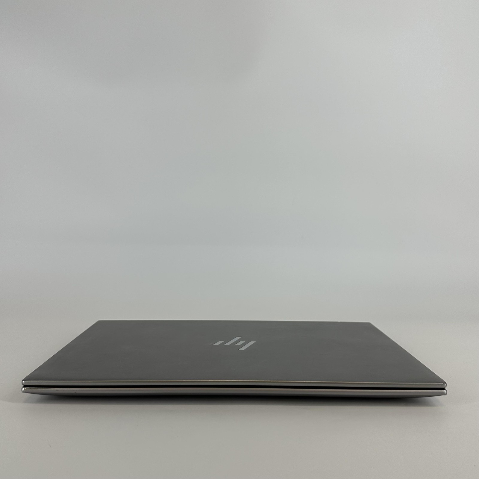 HP ZBook Firefly 14 G10 Gray FHD+ 1.9 GHz i7-1370P 16GB RAM 512GB SSD Good
