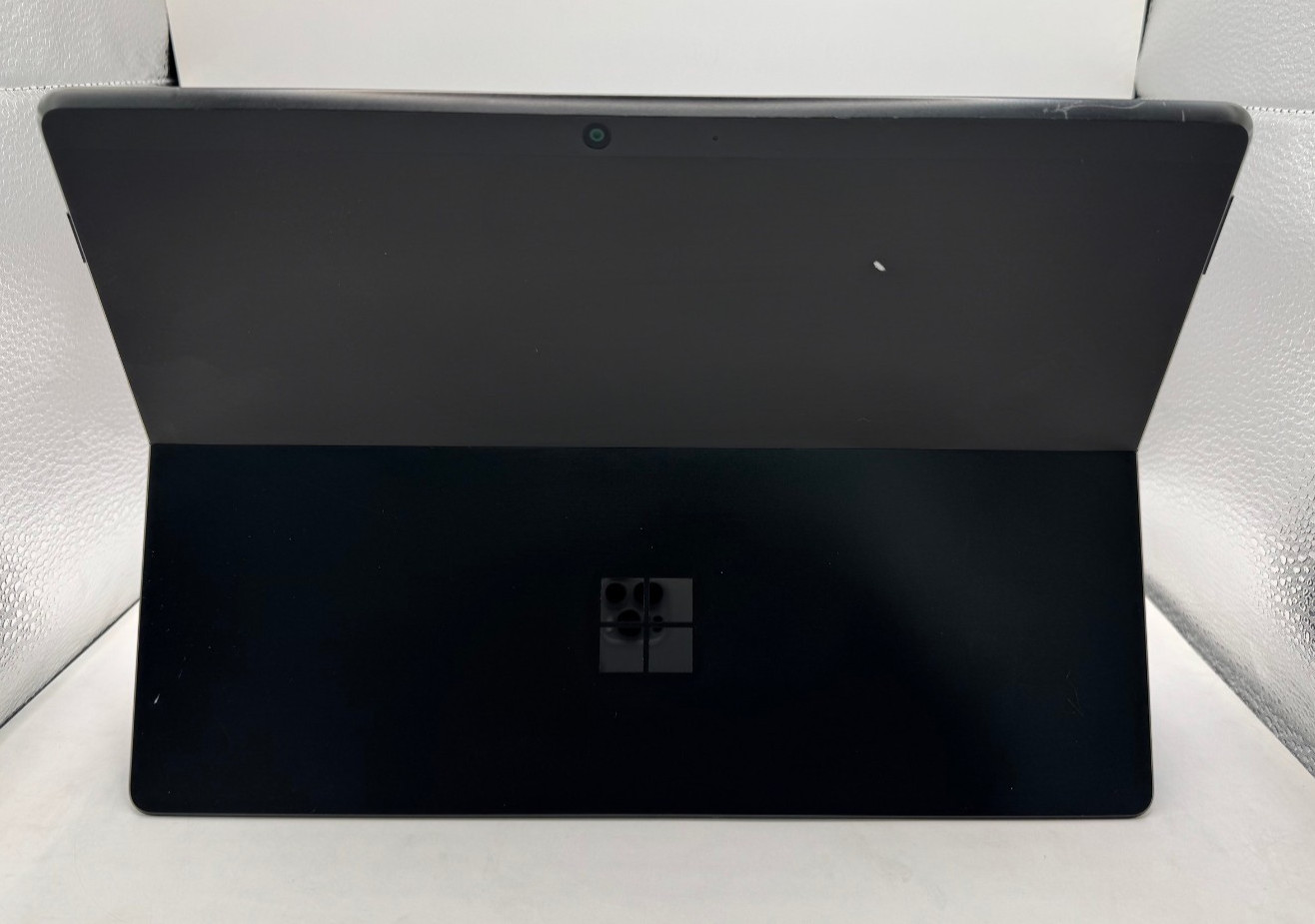 Microsoft Surface Pro X – Cellular 13″ Snapdragon 3.0 GHz – SSD 256 GB – 8 GB