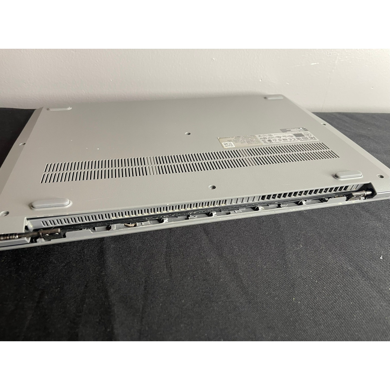 *FOR PARTS, REPAIR* Lenovo IdeaPad 3 15IIL05 81WE Intel Core i3 10th Gen Grey