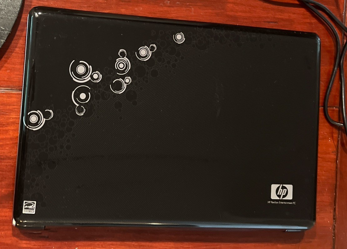 HP Pavilion Entertainment PC Dv6-1355dx Laptop. Untested. Rarely Used.