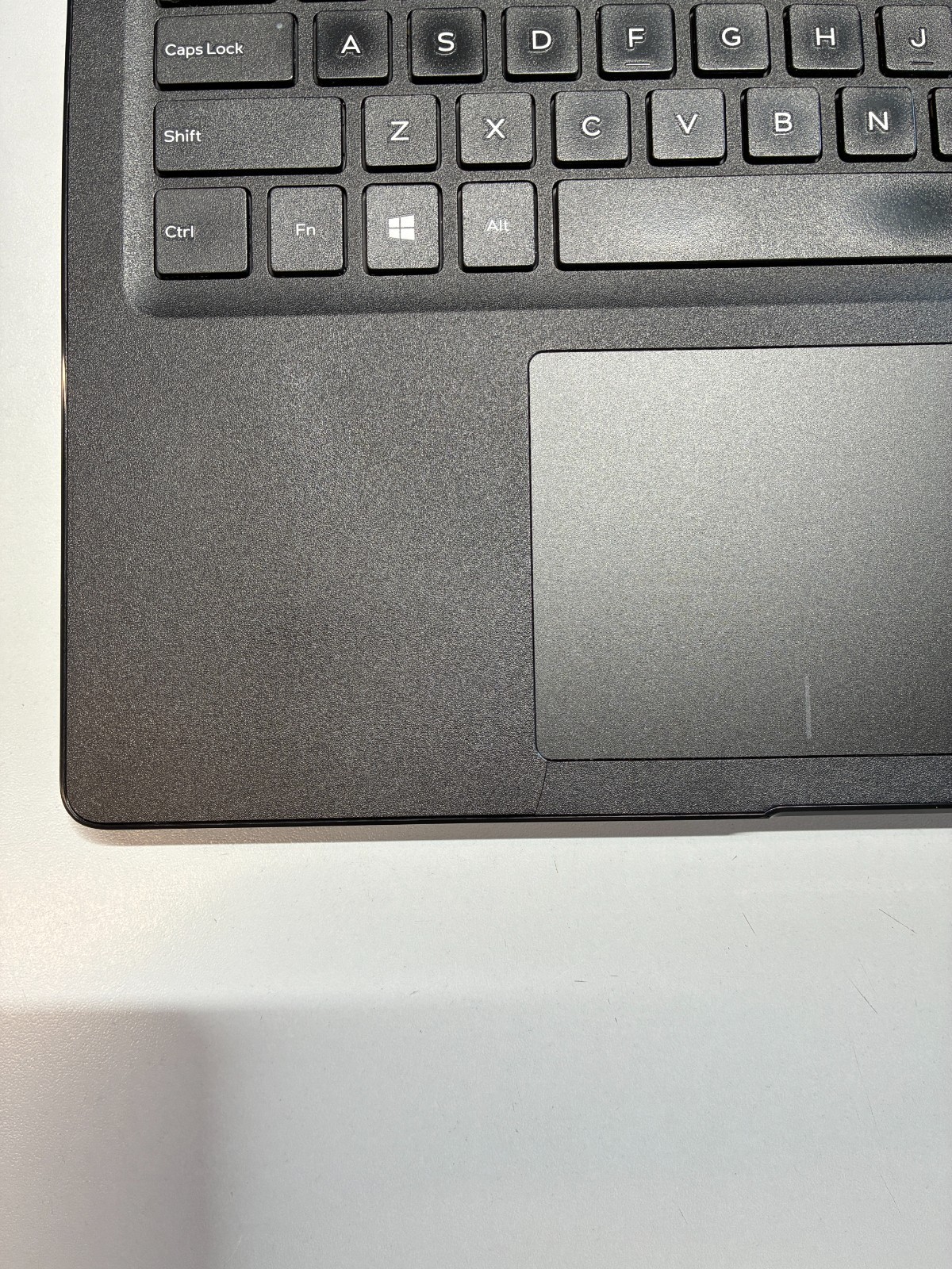 Dell Latitude 3500: 15.6″ / i5-8265U / RAM 16Gb / SSD 256Gb / Win 11 Pro