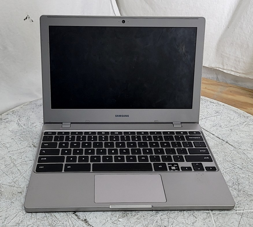 Samsung XE310XBA-K01US Chromebook 4 Celeron N3450 1.1GHz 4GB 32GB SEE NOTES