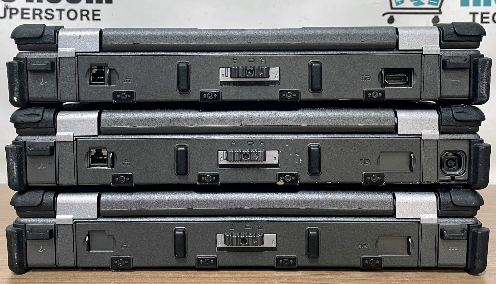 LOT 3 Dell Latitude E6400 XFR 14” 2 Duo CPU 2.5GHz 4gb RAM NO HDD NO BATT/CADDY