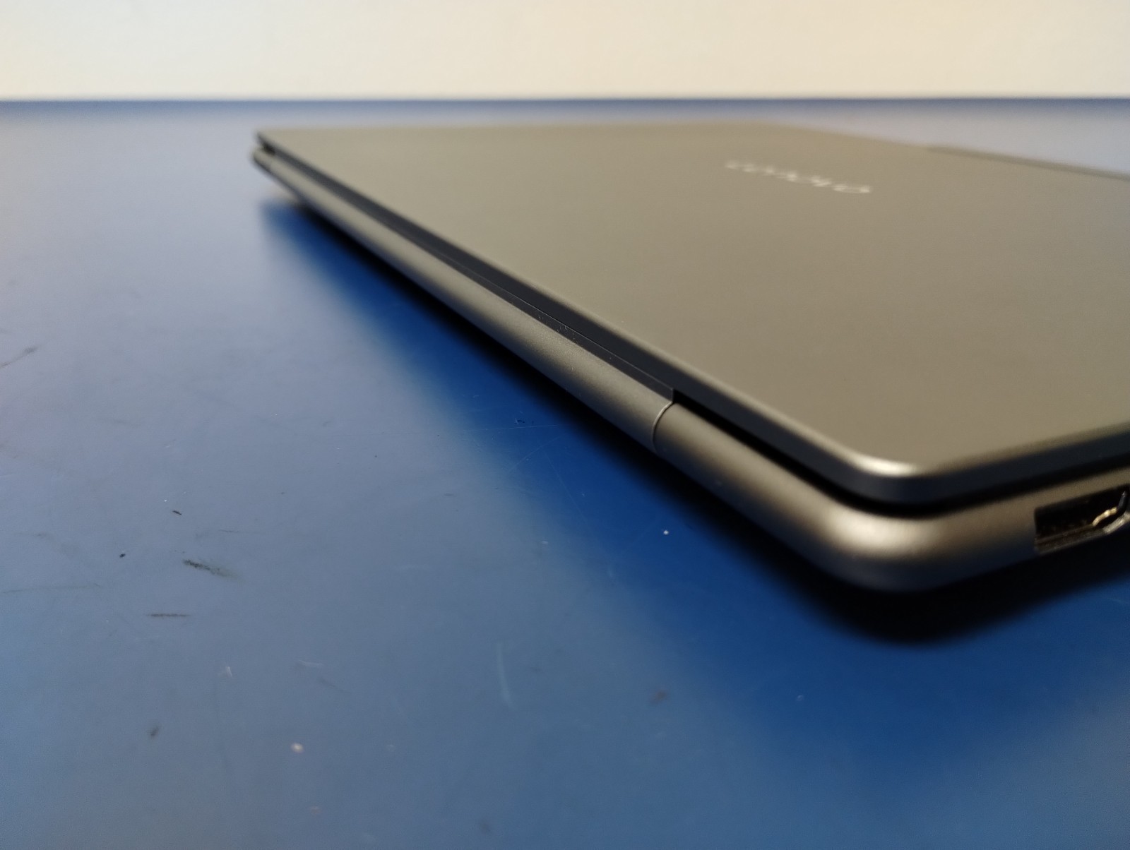 Lenovo Slim 7 14ILL10, Intel Core Ultra 7 258V, 2.20 GHz, 32 GB RAM, 1 TB NVMe