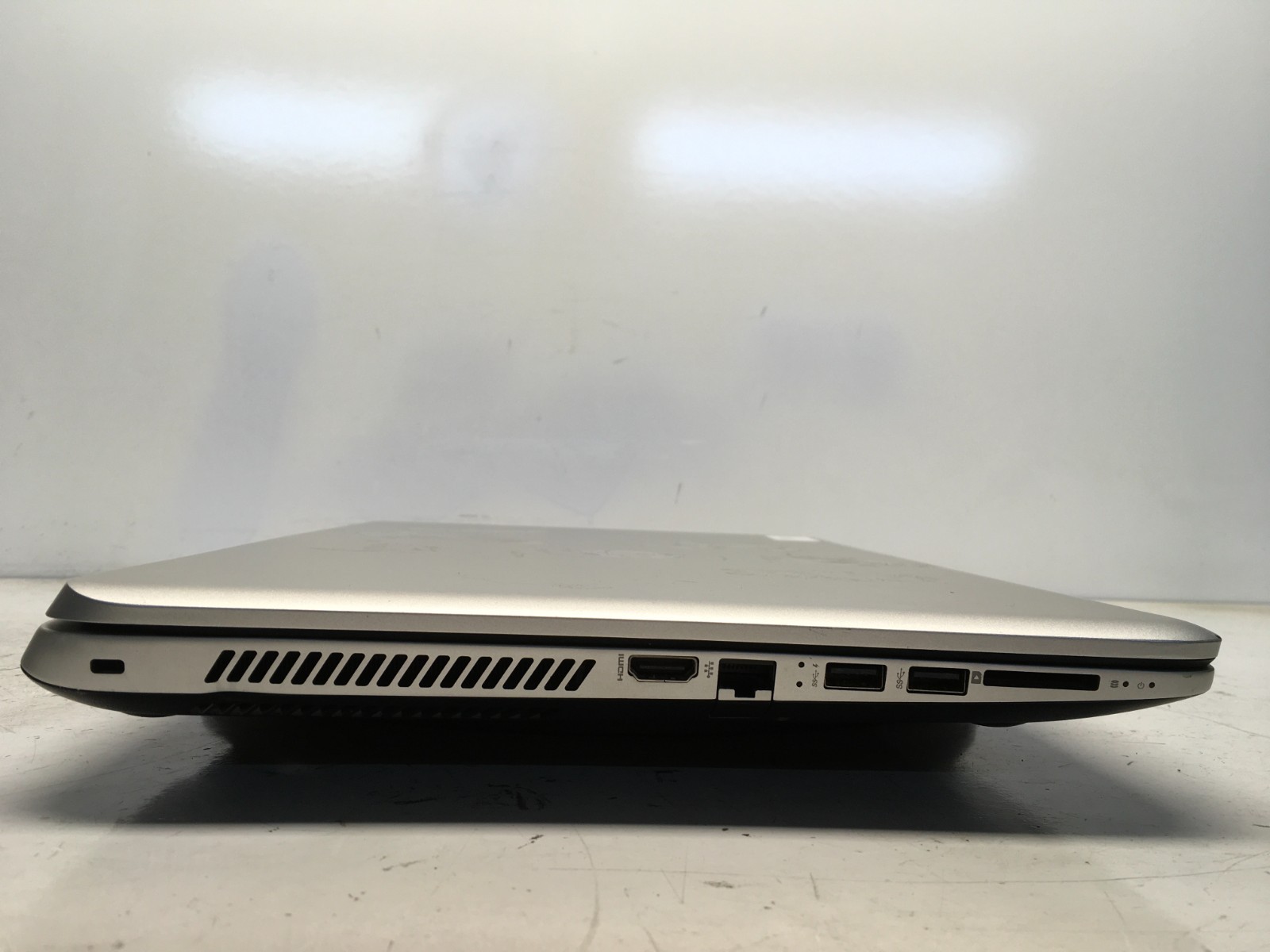 HP Envy 17-J0922NR Intel i7-4700MQ 2.4GHz 12 GB NO HDD