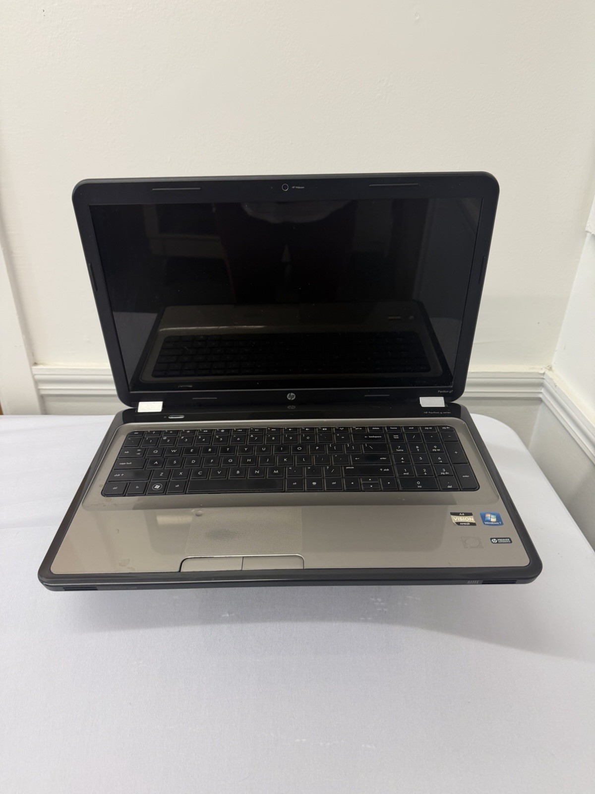HP Pavilion g7 Laptop – Good Screen – AMD A4-3305m – RAM 4GB – Read Desc