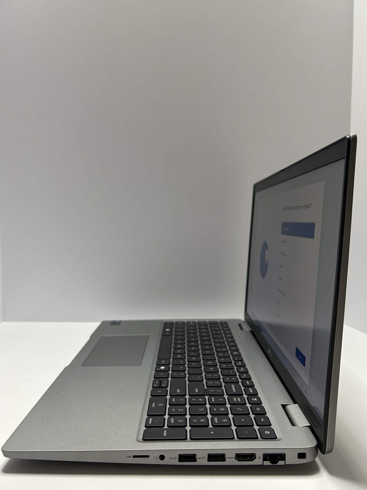 Dell Precision 3590 (Intel Core Ultra 7 155H), 16GB DDR5, 512GB NVMe, W11 Pro