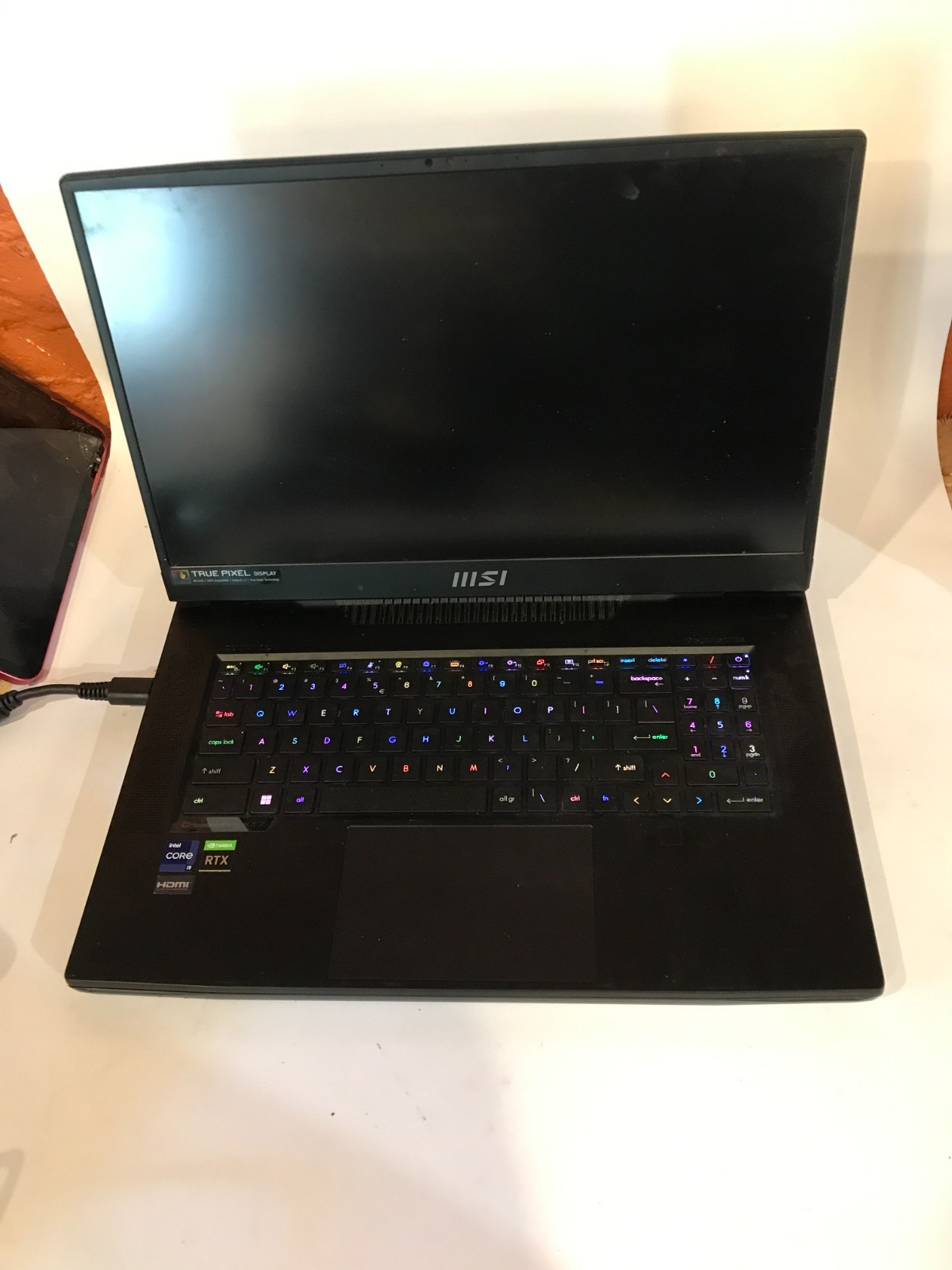 MSI CreatorPro X17 A12UKS-059US 17″ Intel i9-12900HX NO RAM RTX A3000 For Parts