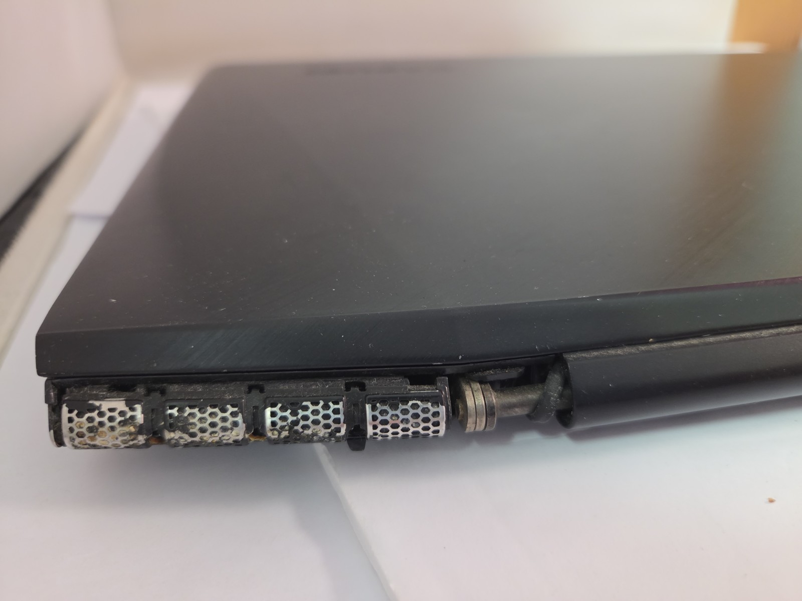 lenovo y50-70 Touch I7-4700hq 2.4ghz 16gb 256gb (Fair Condition)