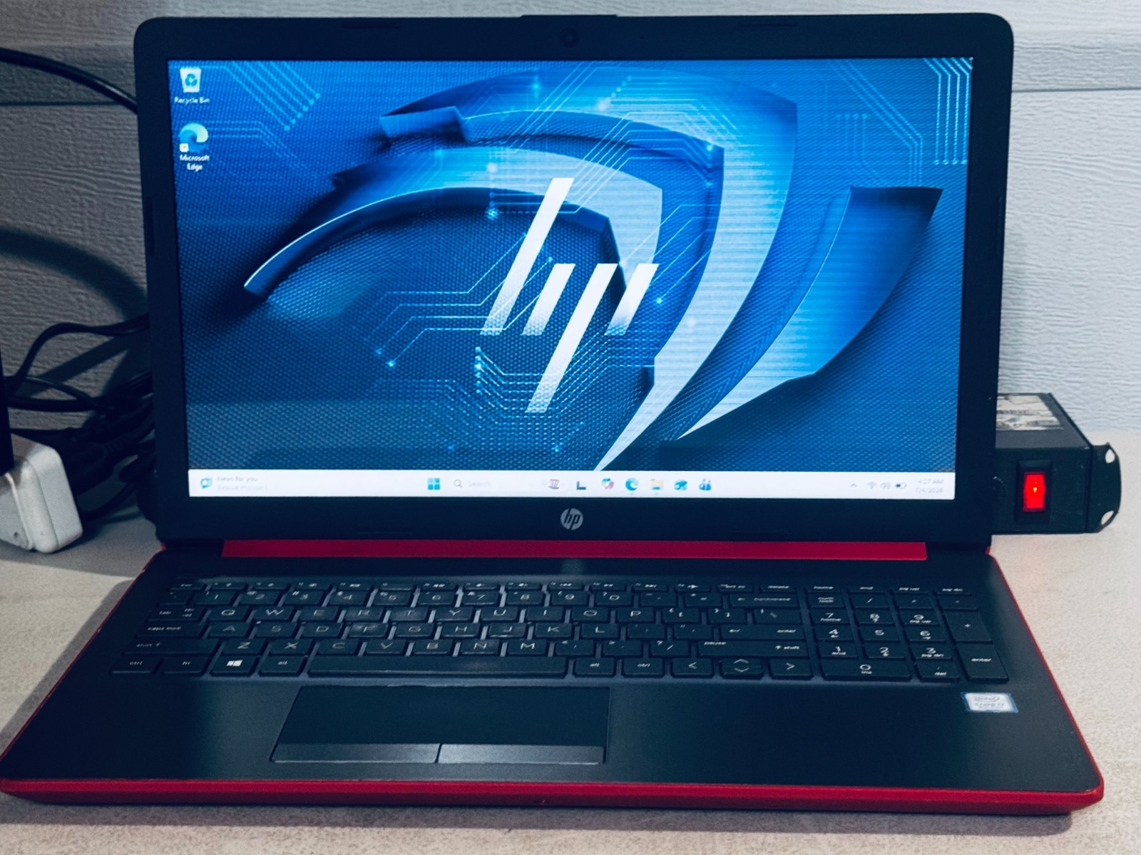 HP Quad-Core Laptop-Intel i7 8565U-12GB RAM-256GB SSD WIN 11