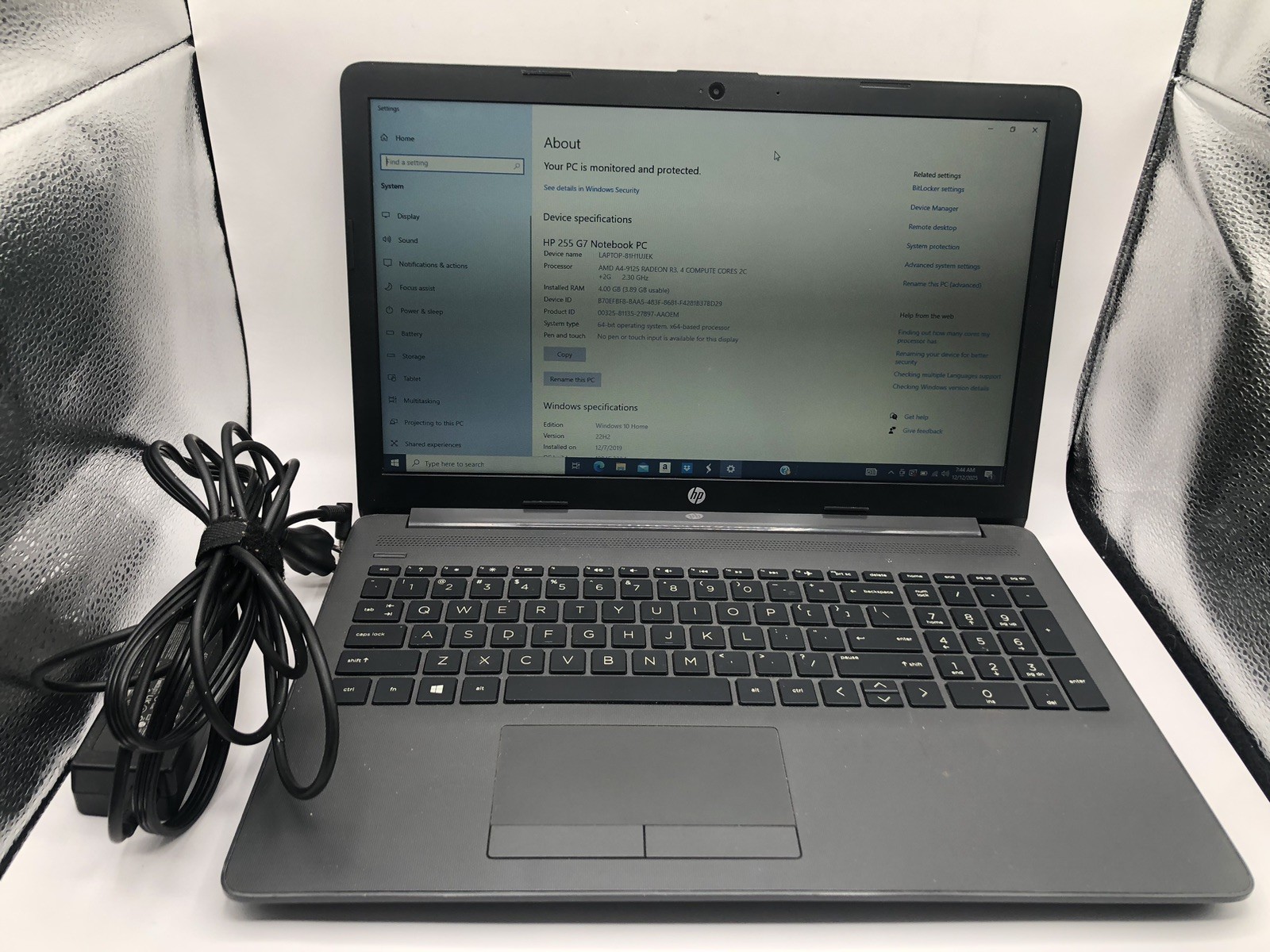 HP Notebook 255 G7 AMD A4-9125 Radeon R3 2.30GHz 4GB RAM 120GB SSD with Adapter