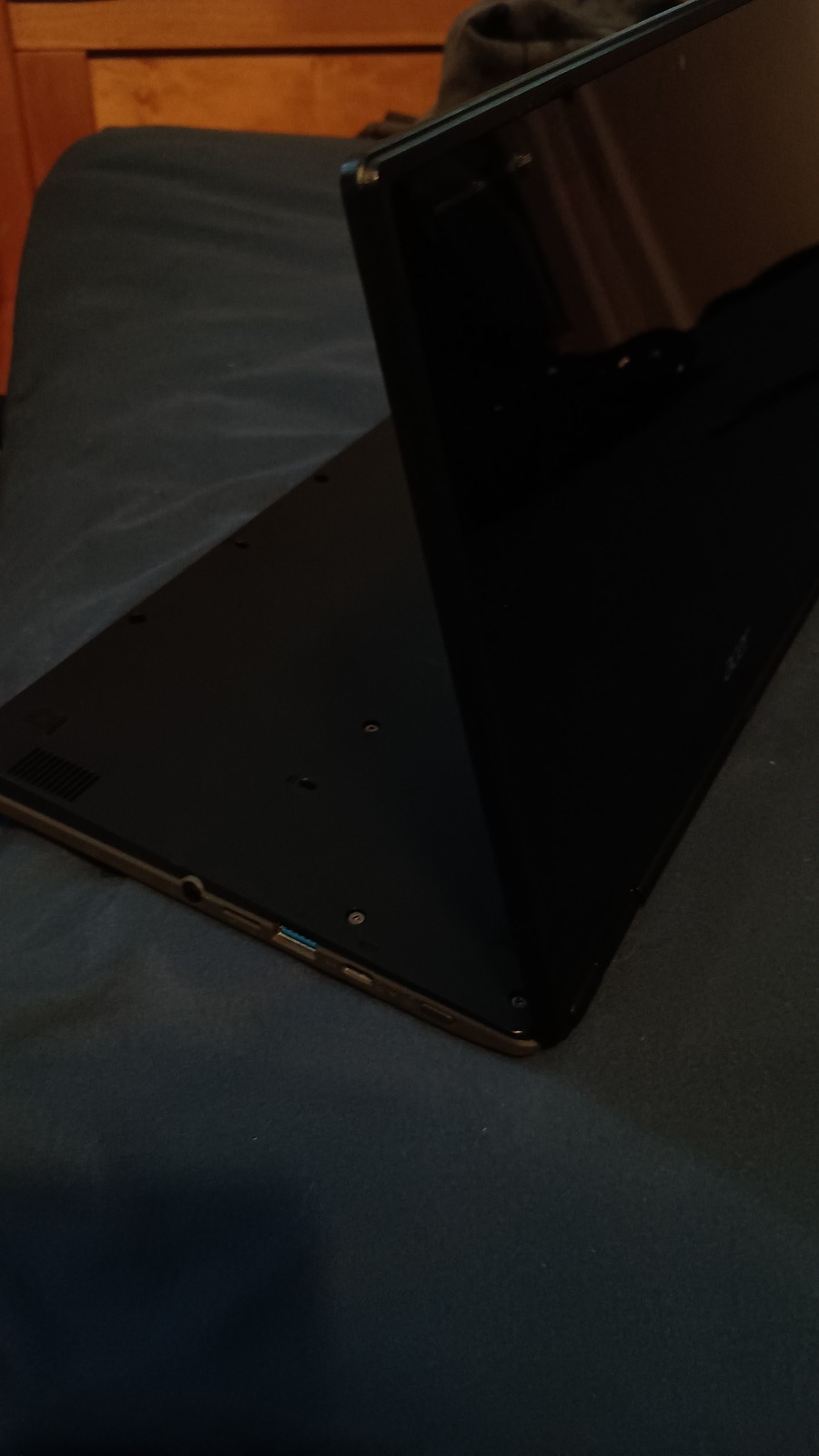 Acer Chromebook Laptop Black Chrome OS Wi-Fi Built-in Webcam Casual Computing