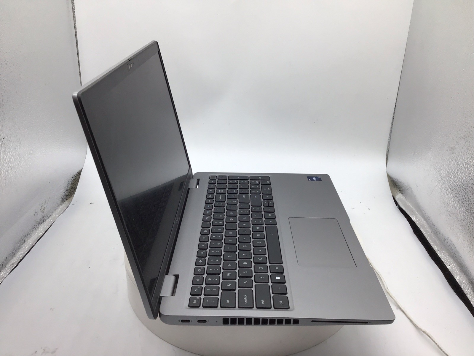 Dell Latitude 5540 15.6″ Laptop i7-1365U NO RAM/SSD/OS Parts/Repair READ