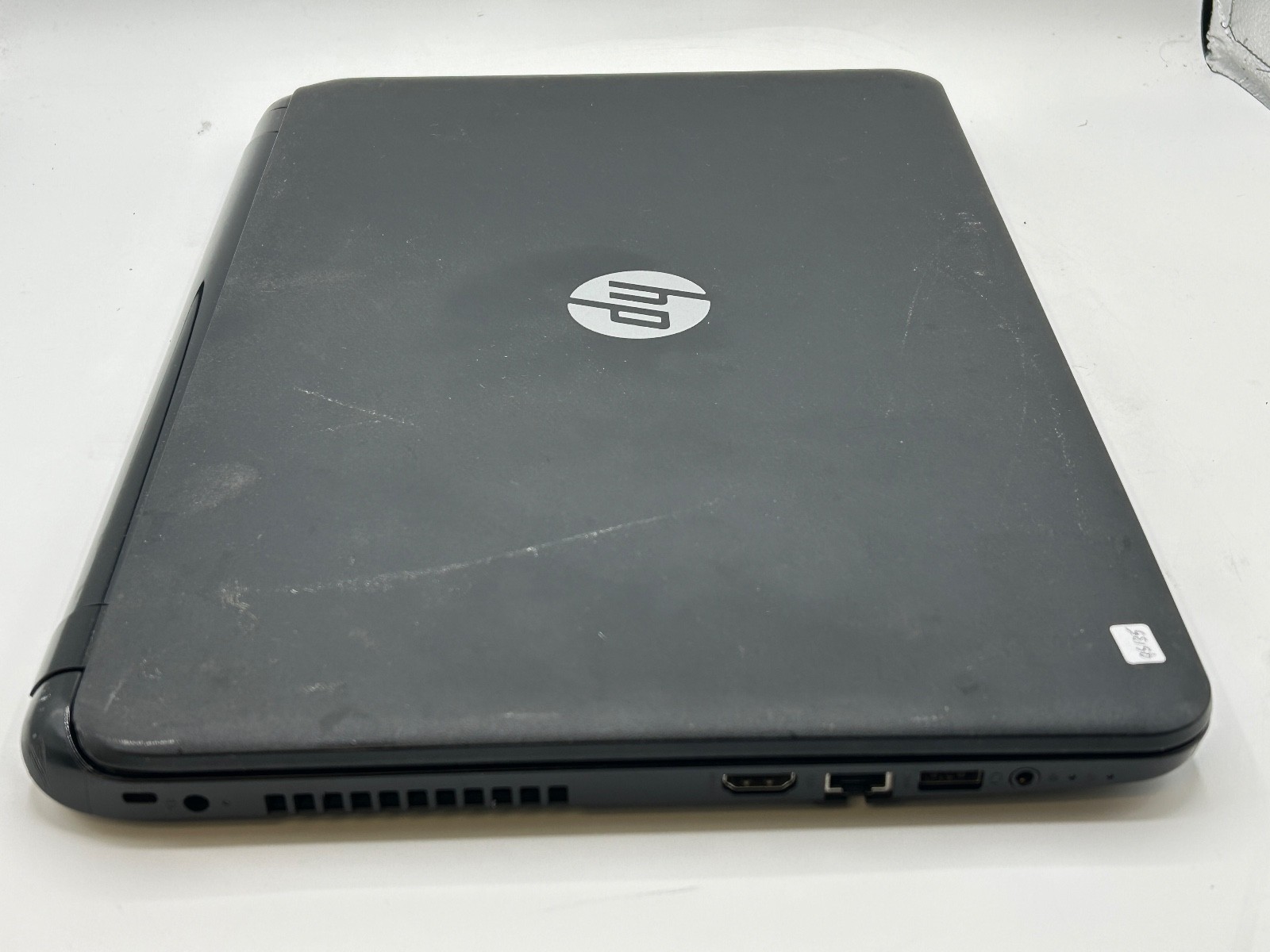 HP 15-g070nr 15.6″ AMD Athlon Gold 3150U 2.4GHz 4GB RAM No SSD HDD