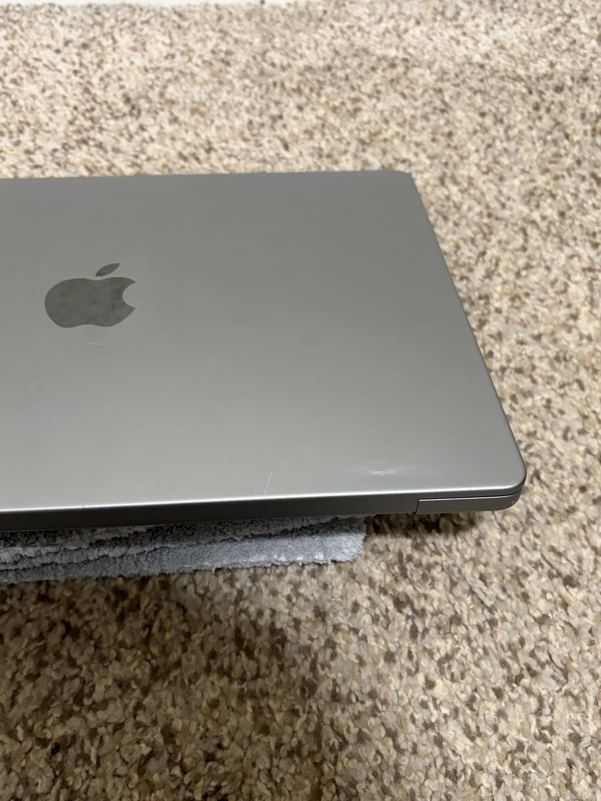 Apple MacBook Pro (14-inch) [M2 Pro] (2023) 16GB RAM 512GB SSD FOR PARTS READ