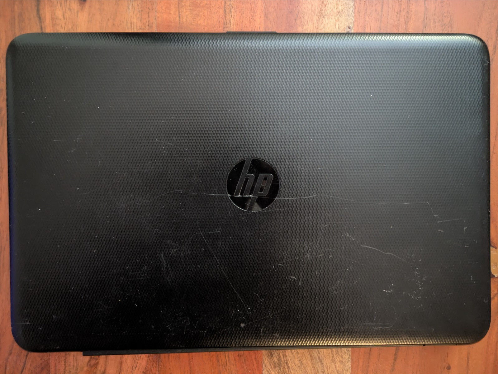 HP Laptop 15-ac121dx Intel i3-5010U 2.10GHz 6GB RAM HDD WIN 10 READ