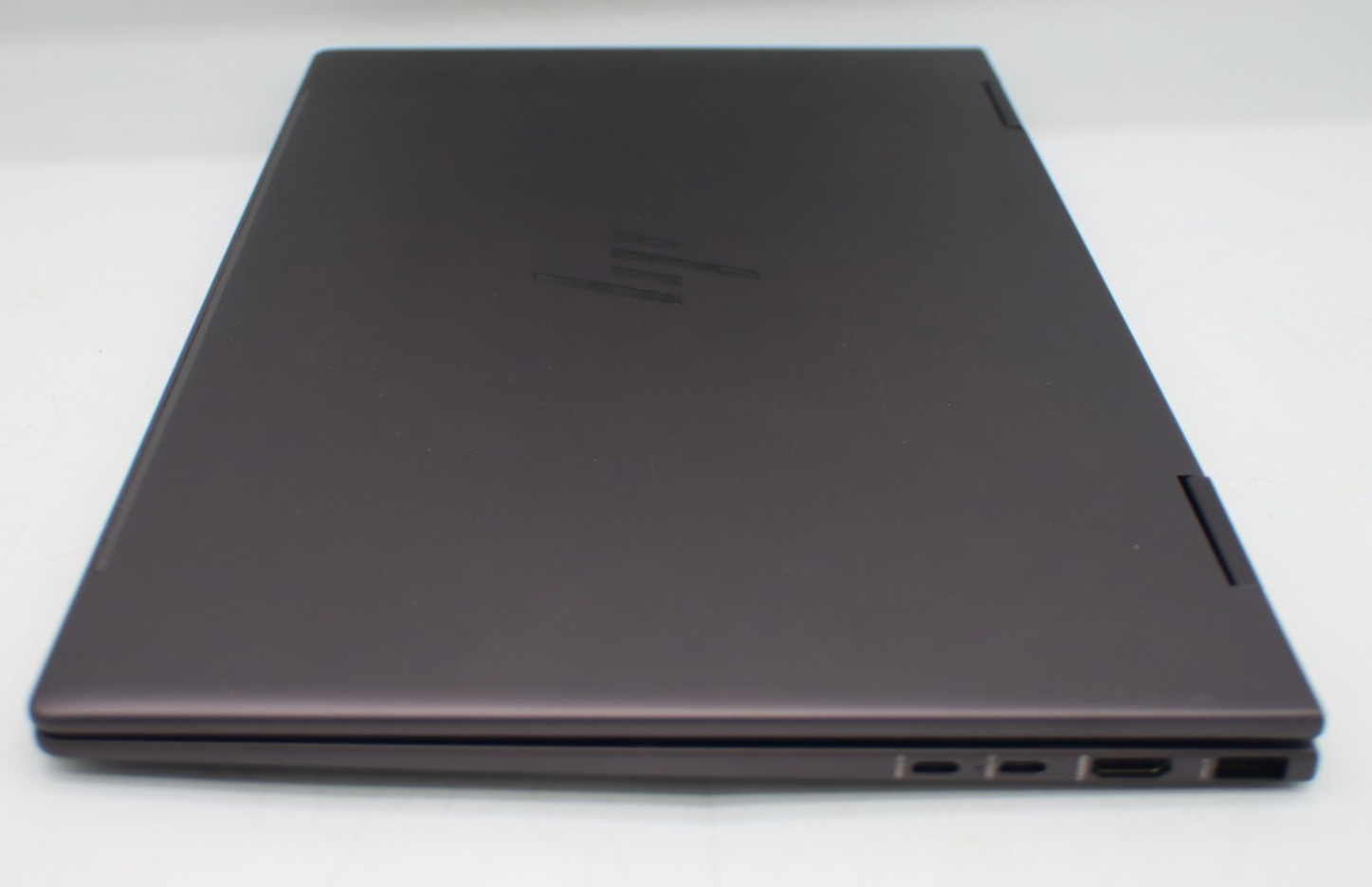 HP Envy X360 2-in-1 15-fh0013dx 15.6″ FHD Touch AMD Ryzen 5 7530U 8GB 256GB SSD