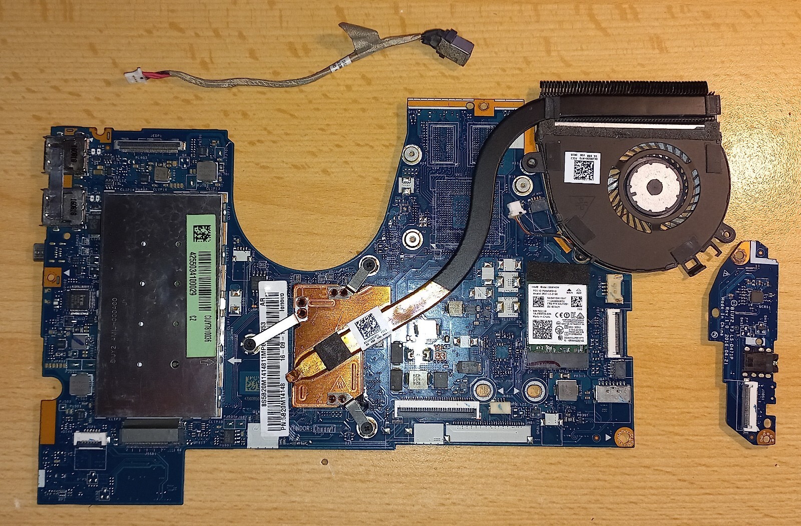 Lenovo YOGA 710-14IKB i7-7500U mainboard inc. 8GB RAM – fully functional, tested