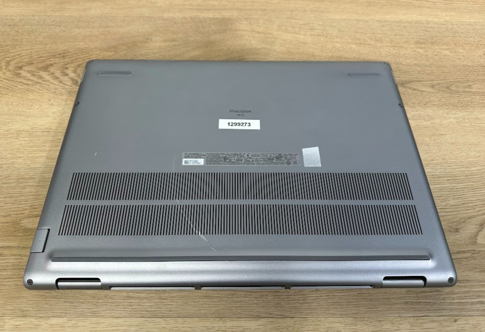 Dell Precision 7670 Core i9 12950HX 32GB DDR5 Nvidia RTX A2000 512GB 2022