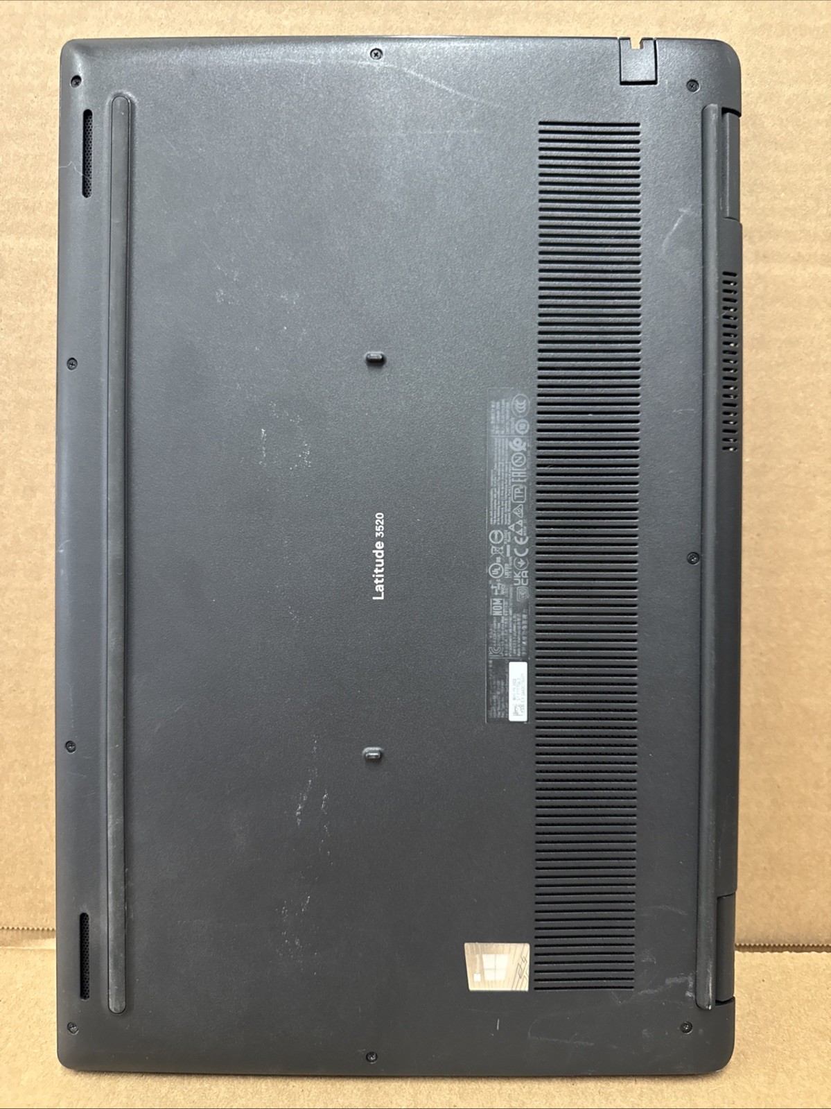 Dell Latitude 3520, i5-1135G7, 8GB Ram, 256GB SSD, W10P