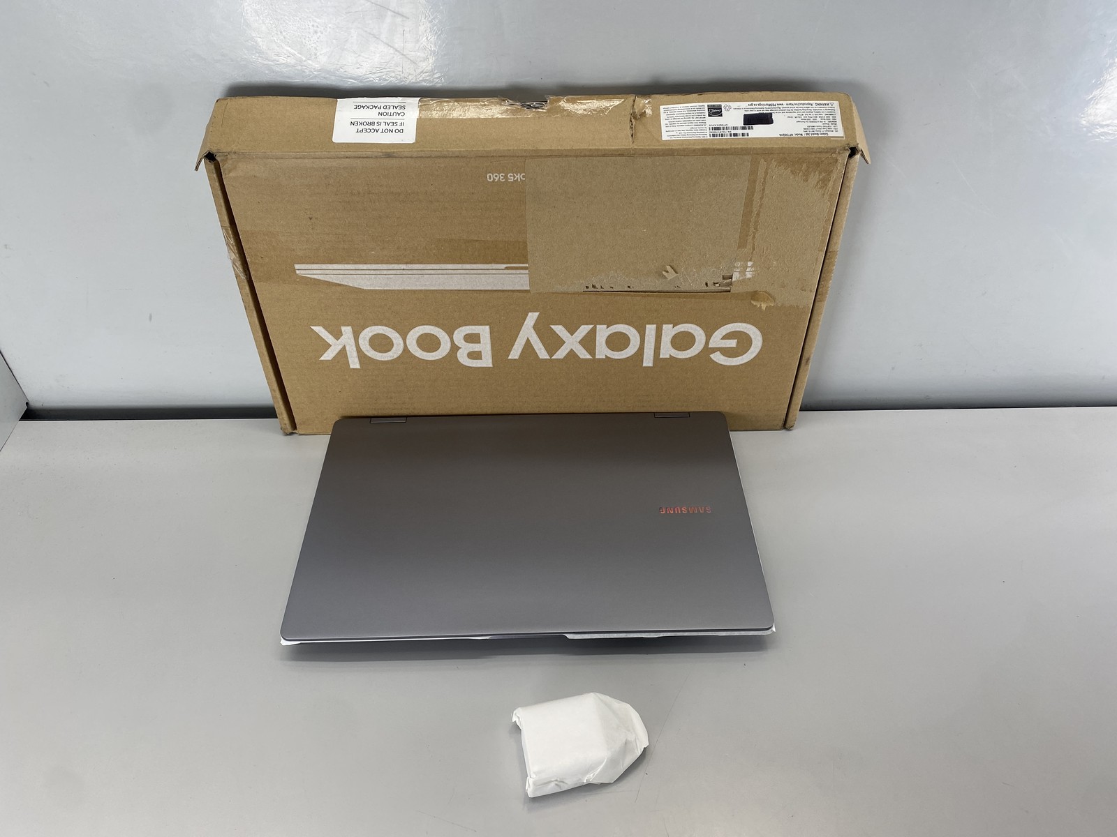 Samsung Laptop Galaxy Book 5 360 15.6″ Intel Core Ultra 7 256V 512GB- Silver