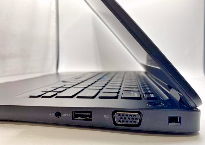 Dell Latitude 5490 14″ Laptop Intel Core i5-7300U 2.60GHz 16GB RAM 512GB SSD