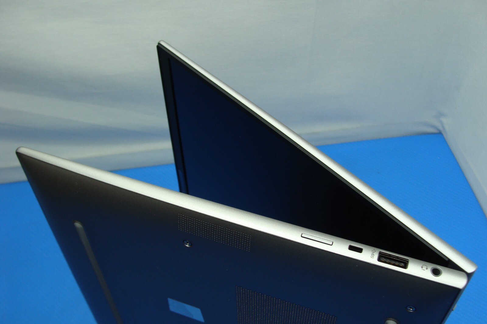 HP ZBook Firefly G9 14″ FHD+ Workstation i5-1250P 16GB 256GB SSD Warranty 2025