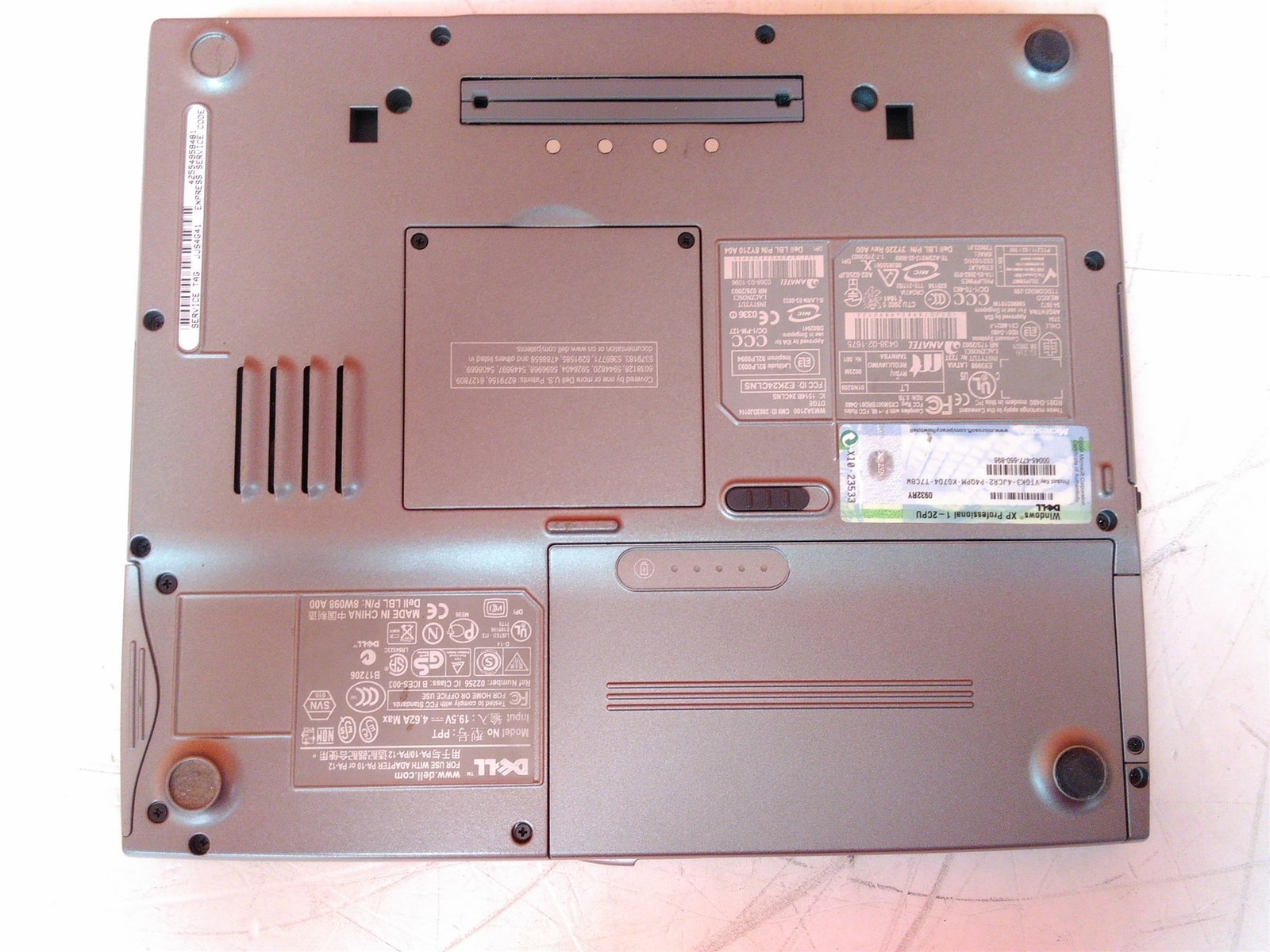 Dell Latitude D400 12.1″ Laptop Pentium M 1.40GHz 512MB 10GB No PSU