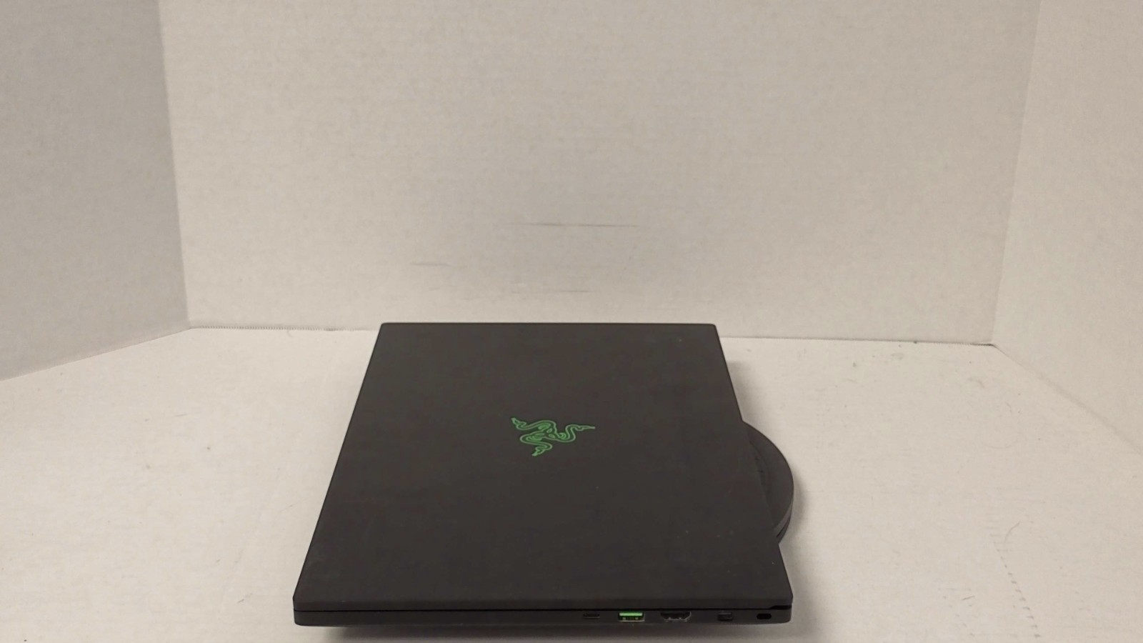 Razer Blade 15″ Advanced RZ09-0238X i7-2.2GHz 16GB MEM 512GB SSD W11H *READ