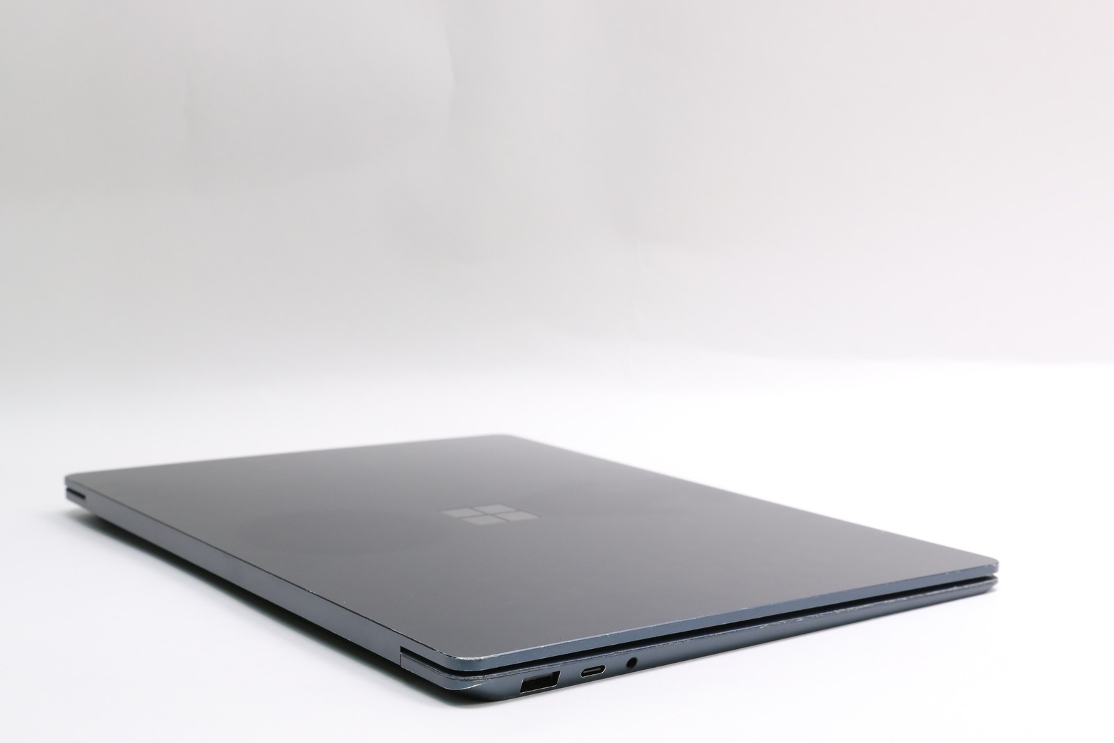 Read! 13″ Microsoft Surface Laptop 3, i7-1065G7, 16GB, 256GB SSD, Touchscreen
