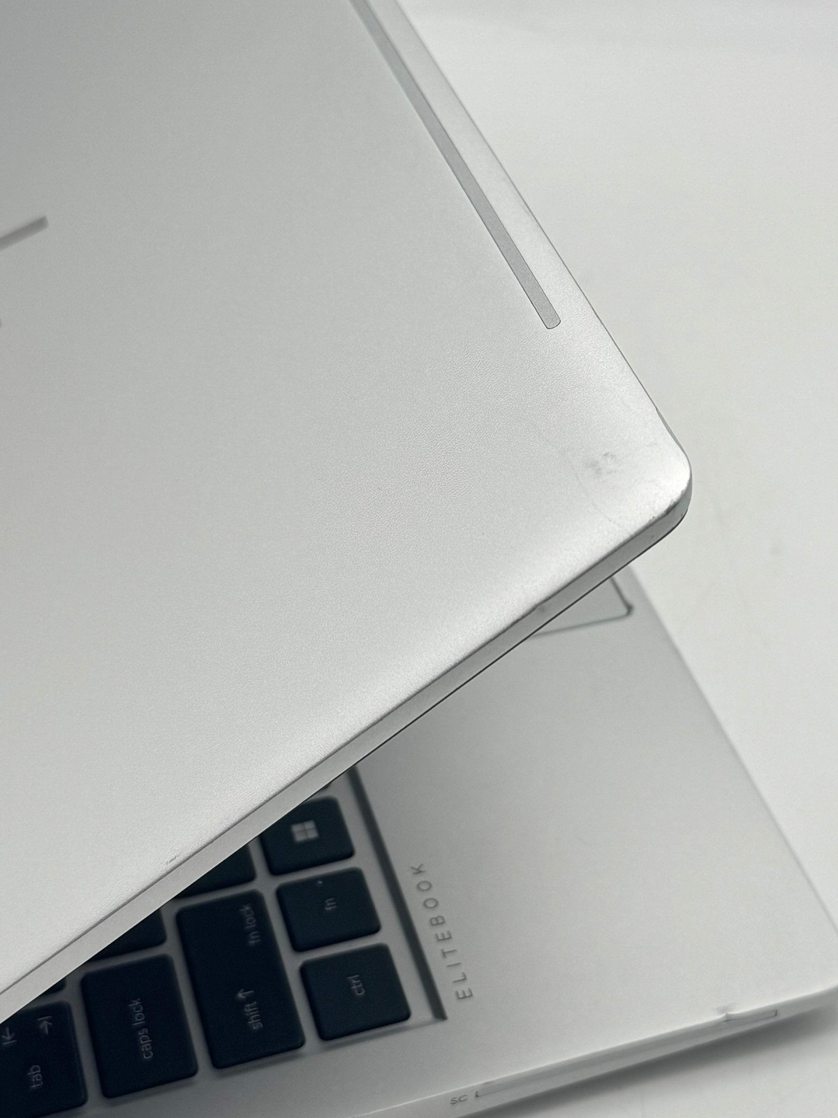 HP EliteBook 640 G10 14″ Core i5 13th Gen 8GB 256GB Silver Used
