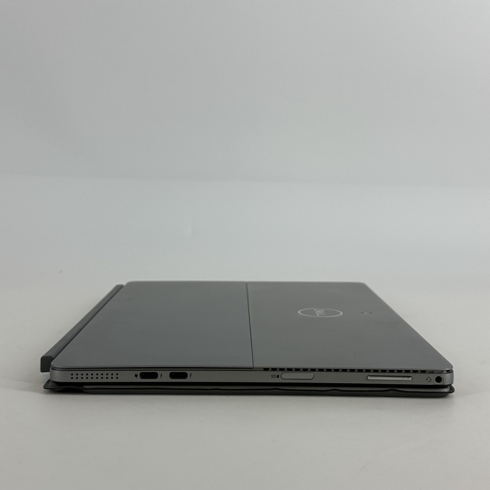 Dell Latitude 7210 (2-in-1) 12 FHD+ TOUCH i5-10310U 1.70GHz 8GB 256GB SSD Good
