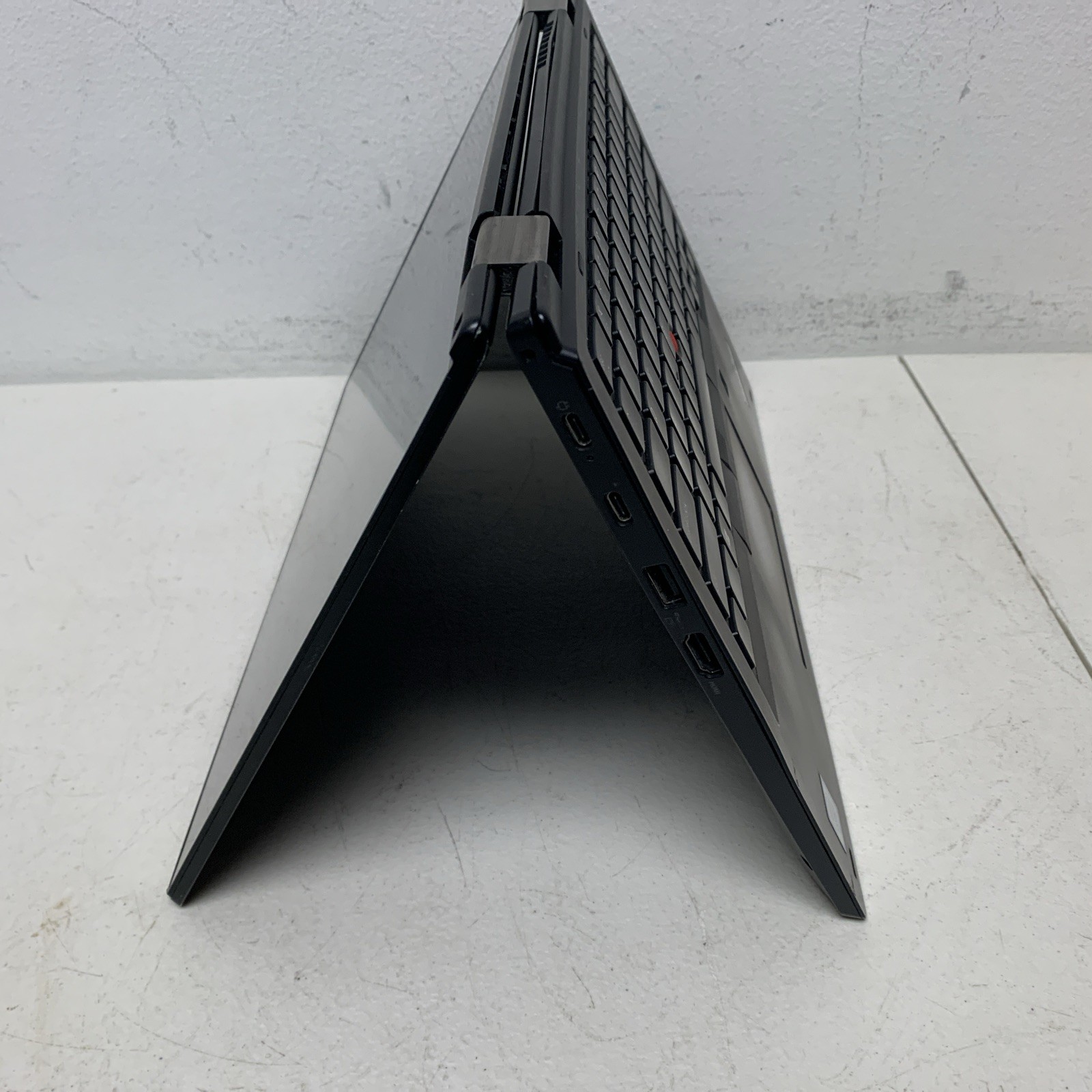 Lenovo ThinkPad L380 Yoga 13.3″ (i5-8250U 1.6GHz – 8GB RAM 512GB Win11Home)*