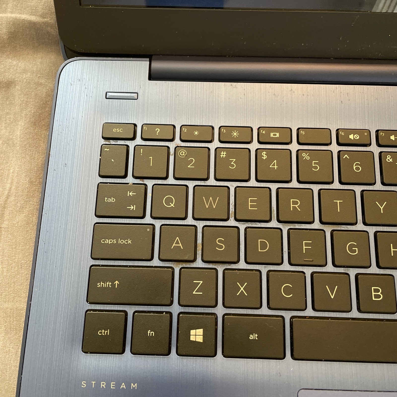 HP Stream 14″ Laptop Intel Celeron N4020 4GB RAM 64-bit Fresh Windows 10 Home