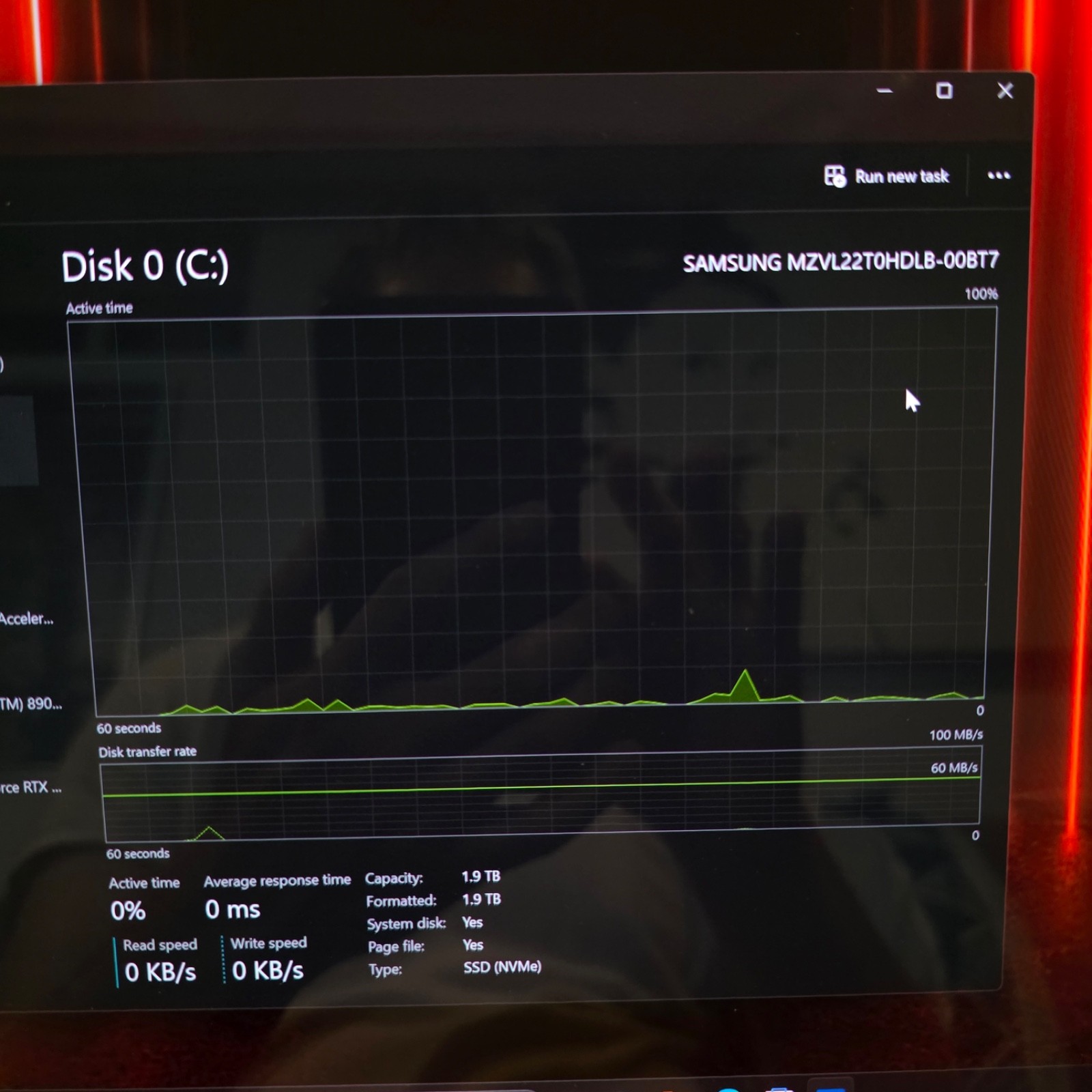 MSI Stealth A16 QHD+ OLED 240Hz Ryzen AI 9 HX 370 64GB 2TB RTX 5090 24GB DDR7