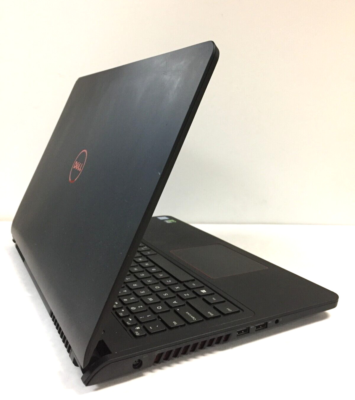 Dell Inspiron i7559-2512BLK 15.6 HD Laptop/i7-6700HQ/8G Ram/1T HDD/GTX 860M/W10H