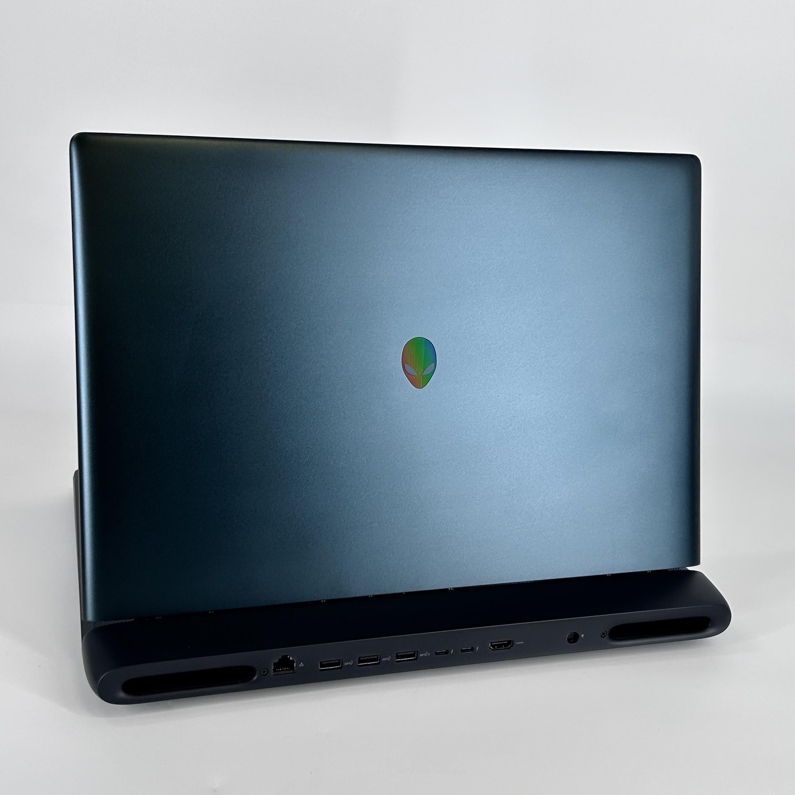 Dell Alienware 18 Area-51 144Hz QHD+ 2.7 GHz Ultra 9 275HX 32GB 2TB RTX 5080