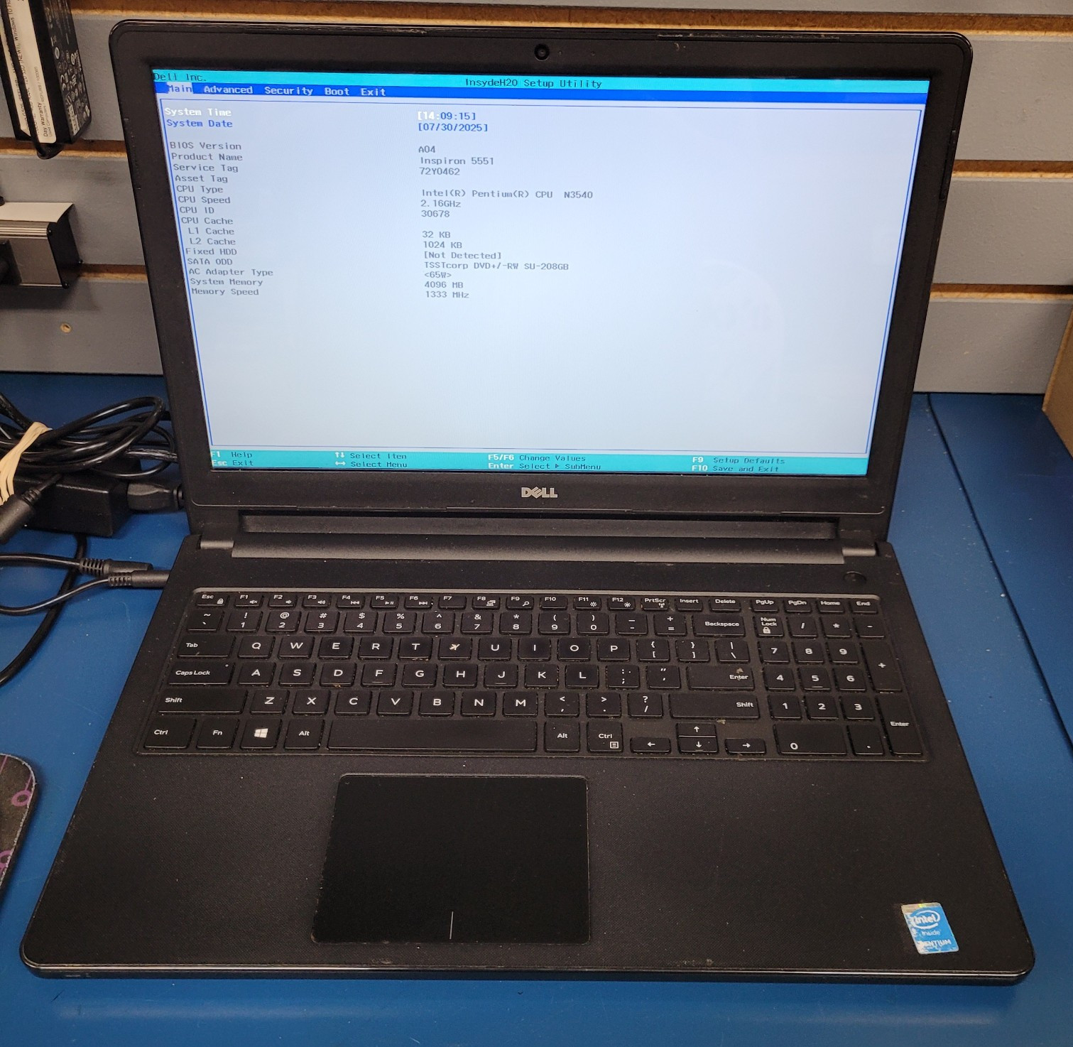 Dell Inspiron 15 5551 15.6″ Pentium N3540 @2.16GHz 4GB RAM No HDD